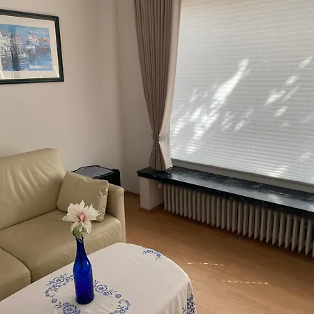 Sylvia Bed & Breakfast 3*