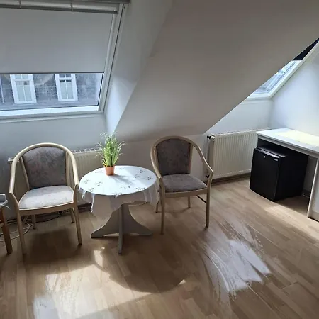 Sylvia Bed & Breakfast 3*